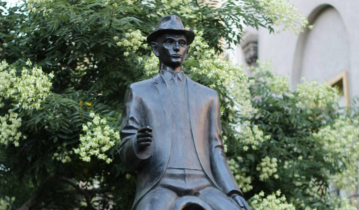 franz kafka statue photo 1