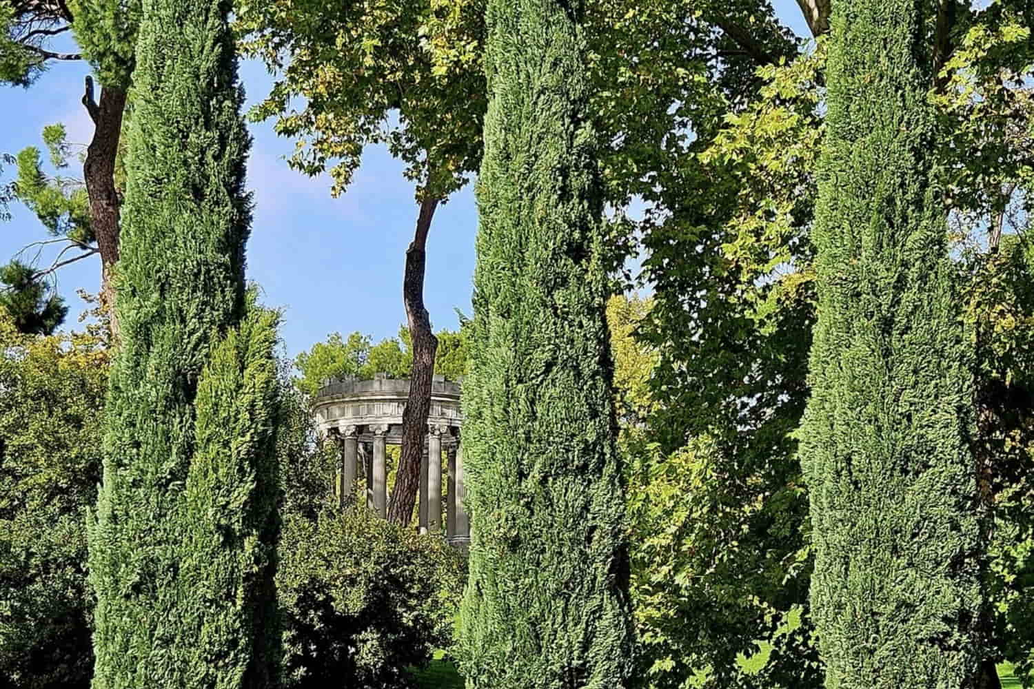 El Capricho Park photo 1