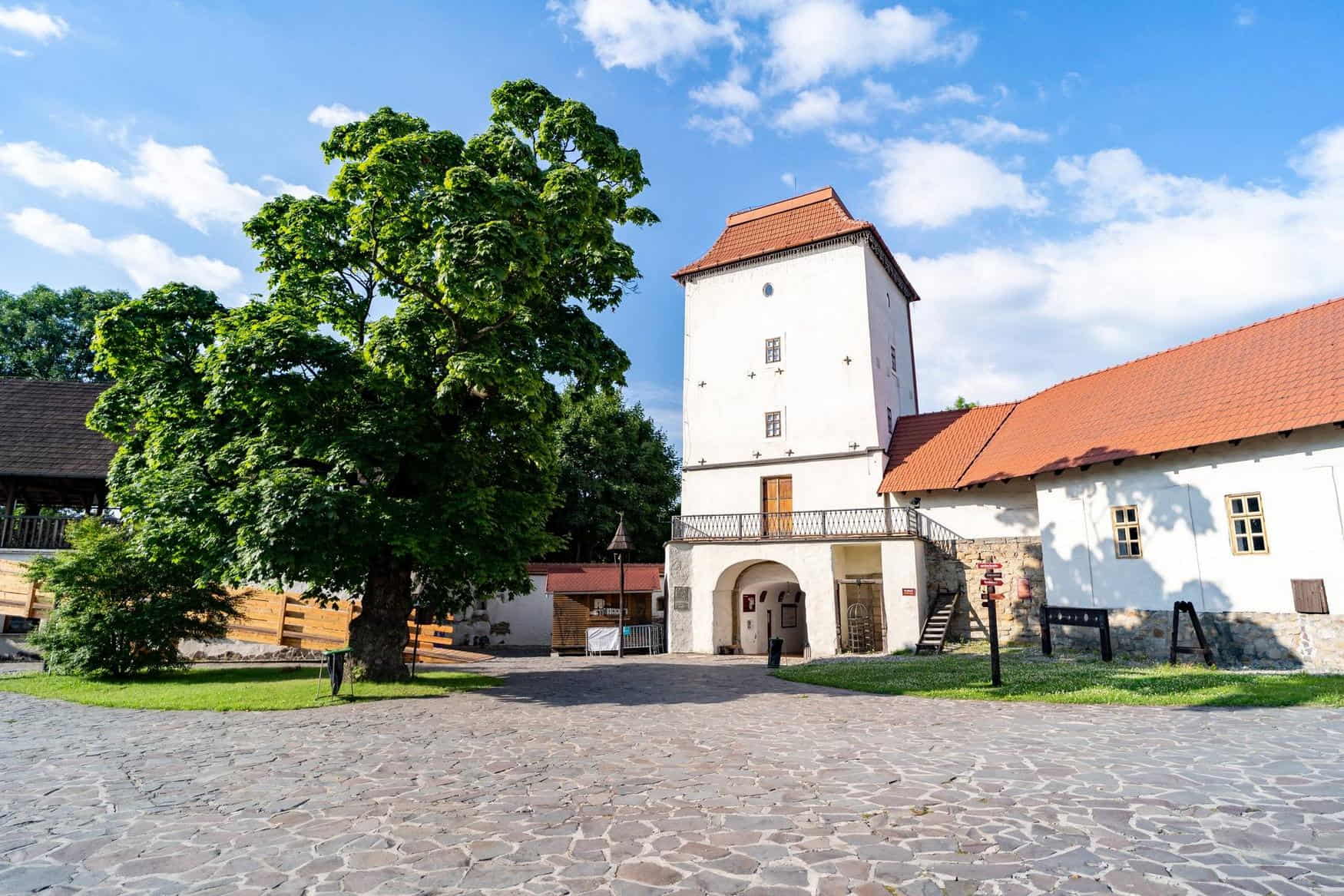 Silesian Ostrava Castle photo 1